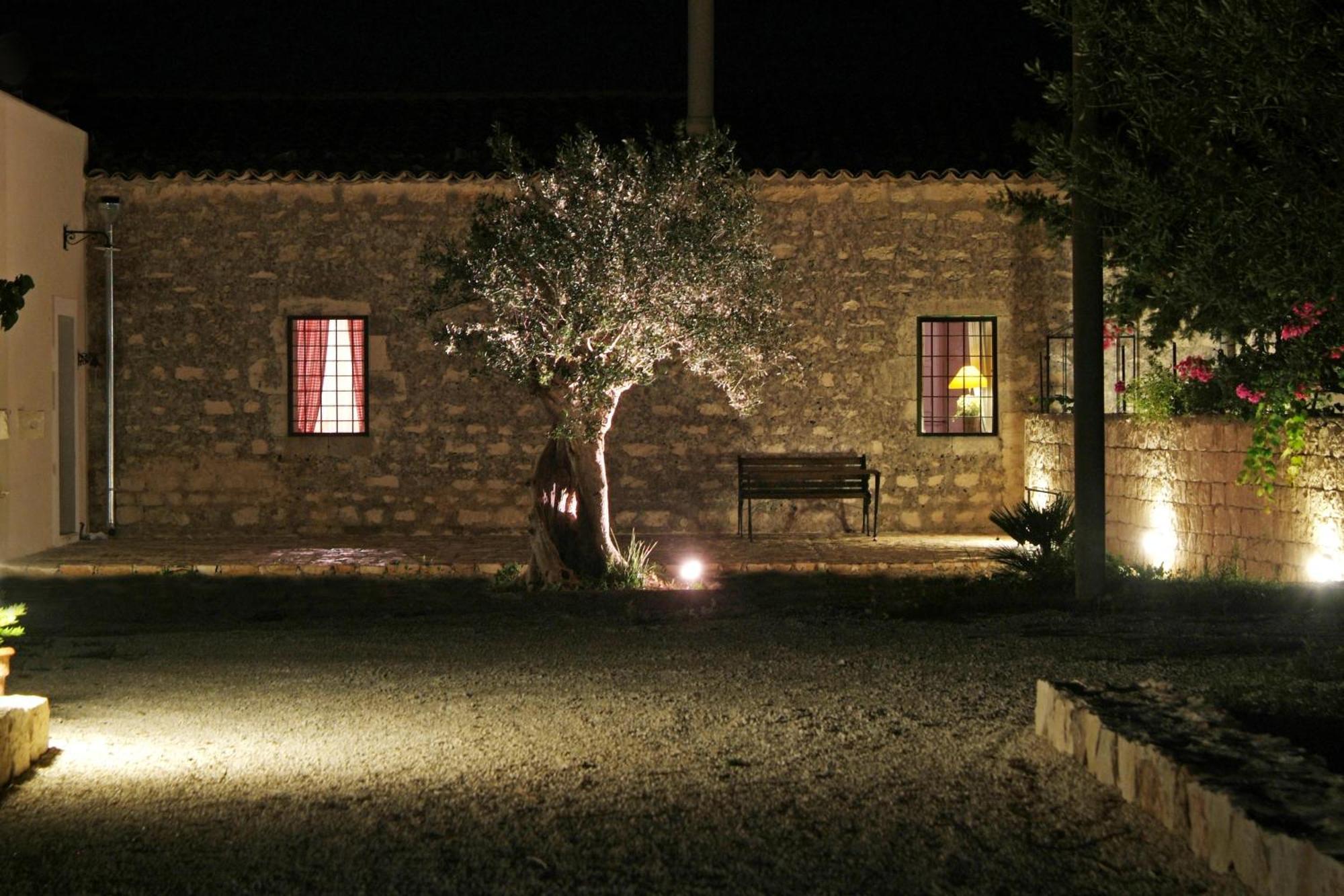 Masseria Ciancio Casa Serrafiori Exterior foto
