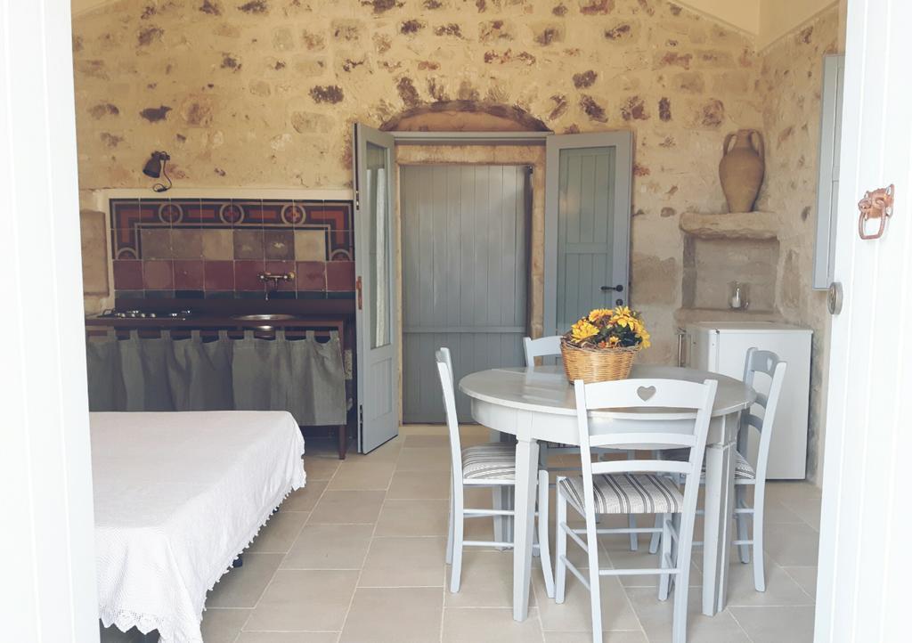 Masseria Ciancio Casa Serrafiori Exterior foto